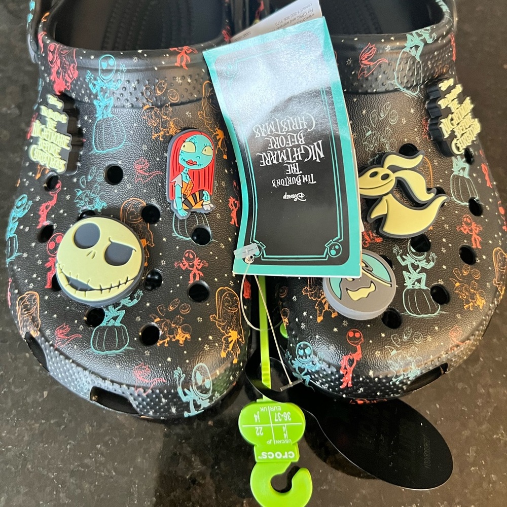 Youth Crocs, size 4. Disney. Glow in the dark New with tags.